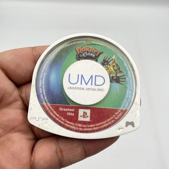 Ratchet & Clank: Size Matters (Sony PSP, 2007) Game And Case - Picture 4 of 4